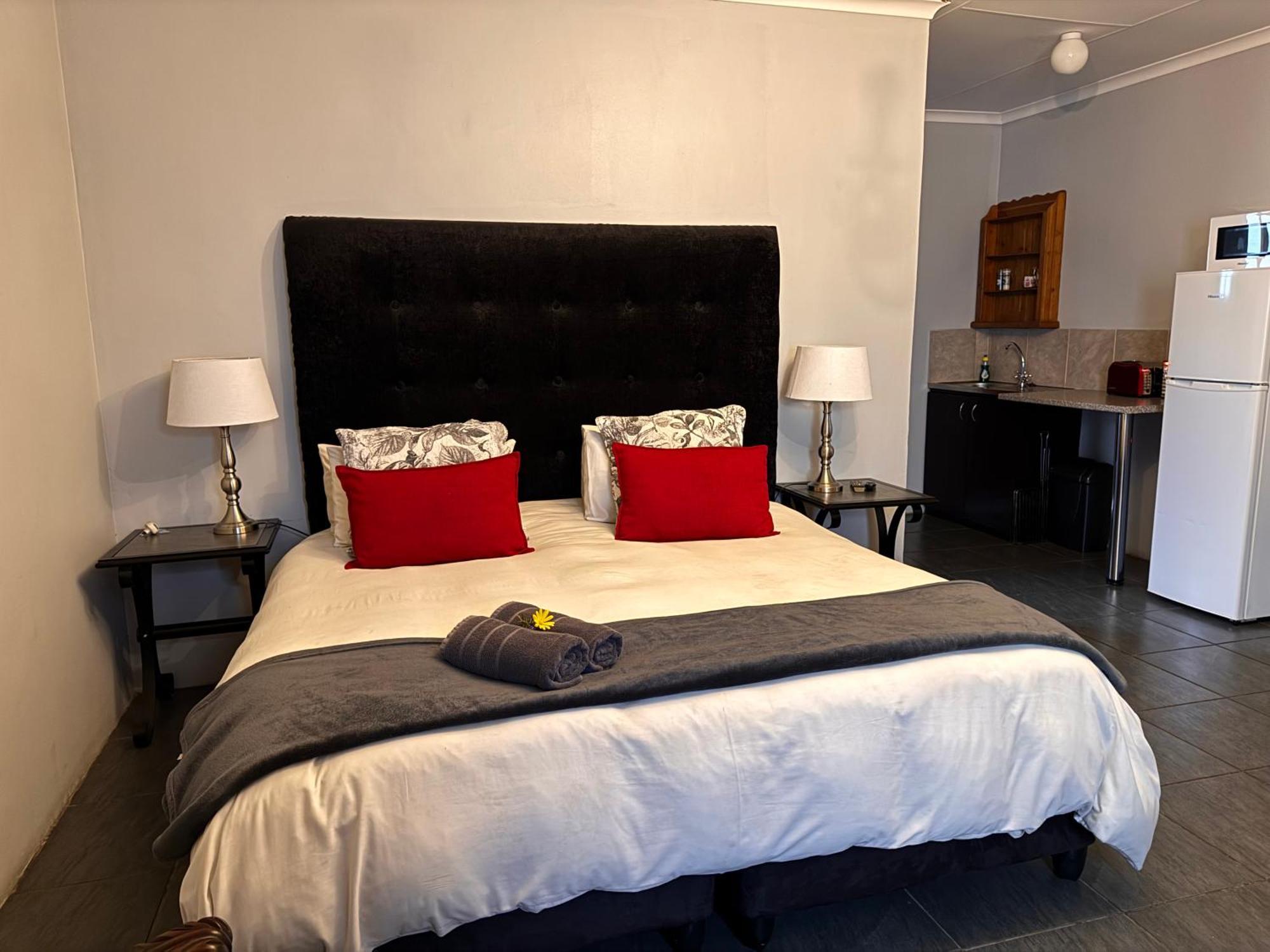 The Palms Venue & Accommodation 克拉多克 外观 照片