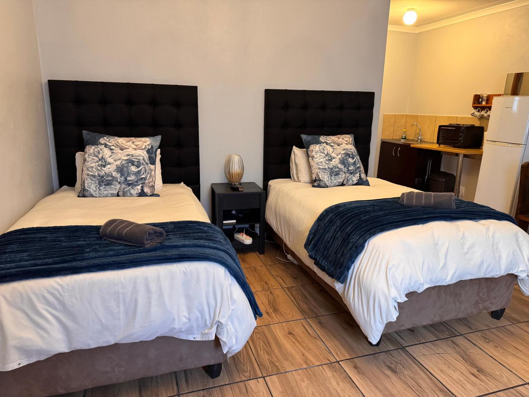 The Palms Venue & Accommodation 克拉多克 外观 照片