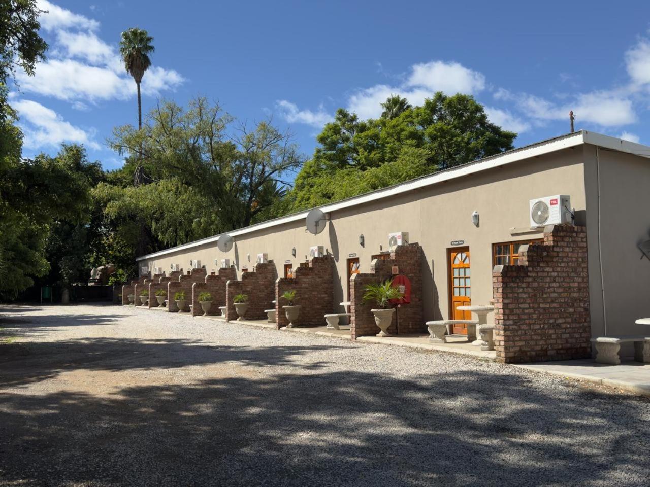 The Palms Venue & Accommodation 克拉多克 外观 照片